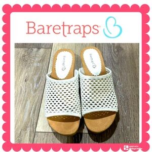 Bare Traps wedge  NWOT